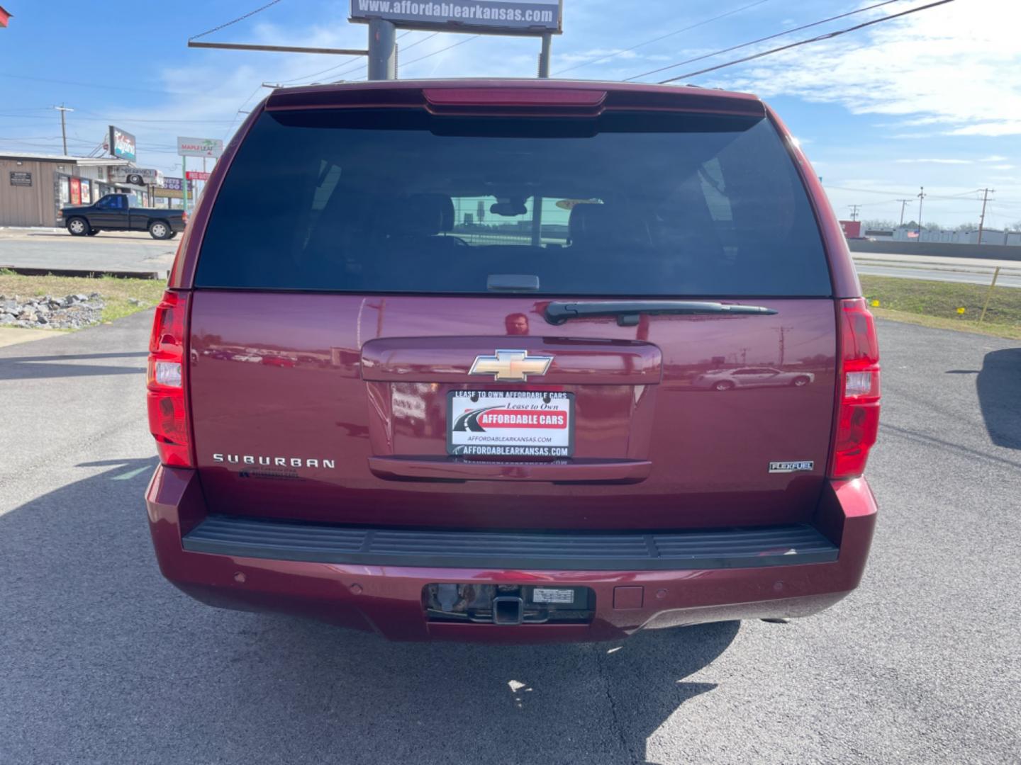 2008 Maroon Chevrolet Suburban 1500 (3GNFK16348G) with an V8, 5.3 Liter engine, Automatic, 4-Spd w/Overdrive transmission, located at 8008 Warden Rd, Sherwood, AR, 72120, (501) 801-6100, 34.830078, -92.186684 - Photo#6